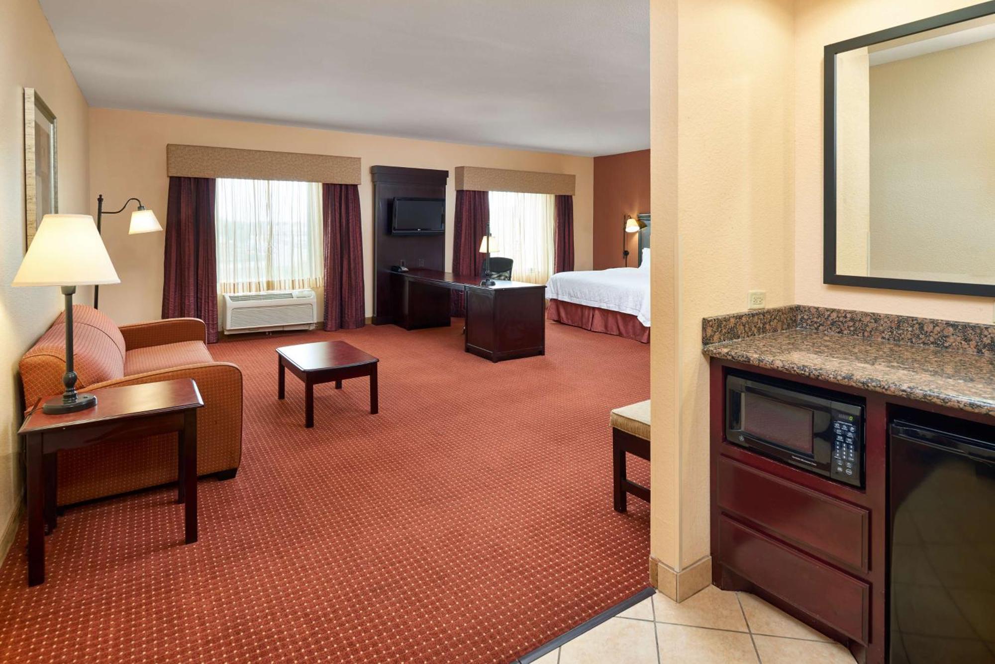 Hampton Inn & Suites Austin South Buda Exterior photo